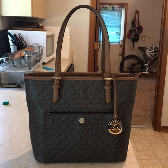 SOLD - Picture 1 of 8